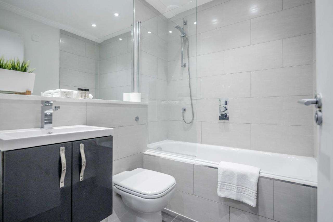 Roomspace Serviced Apartments - River House London Kültér fotó